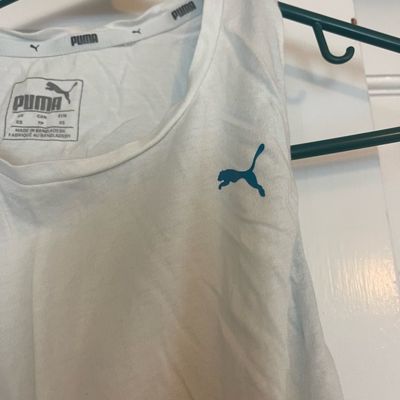 Puma lightweight workout Tank Top - Picture 2 of 6